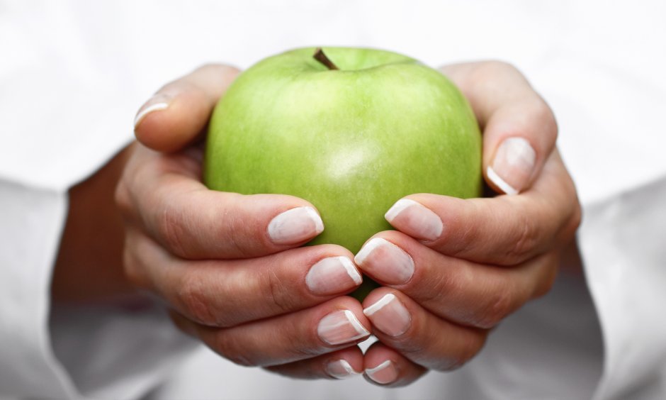 ¿POR QUÉ PONERSE EN MANOS DE UN NUTRICIONISTA PROFESIONAL?