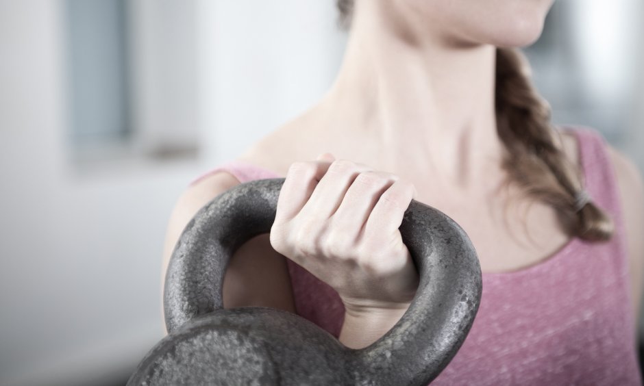 ENTRENAMIENTO CON KETTLEBELLS: QUÉ ES Y CÓMO PONERLO EN PRÁCTICA