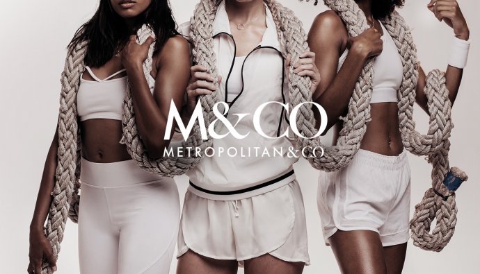 Enjoy, accompanied, the Metropolitan&Co experience