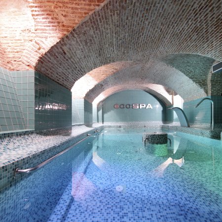 gimnasio PALACIO SANTA ANA en Madrid gimnasio PALACIO SANTA ANA en Madrid